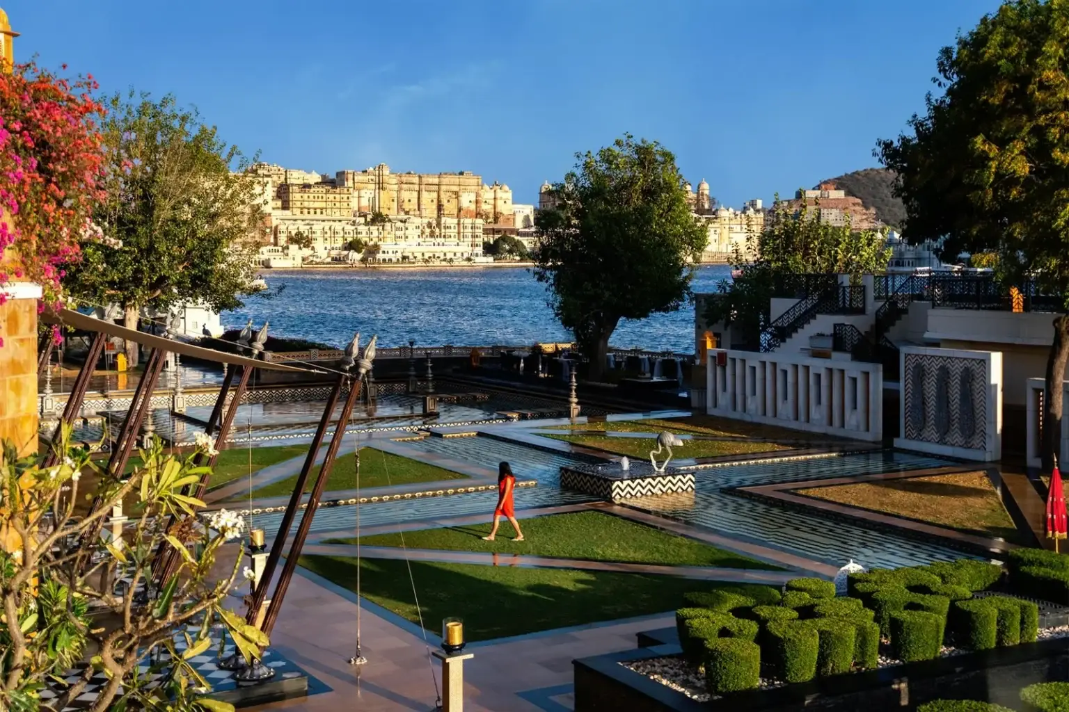 luxury stay apexluxy udaipur